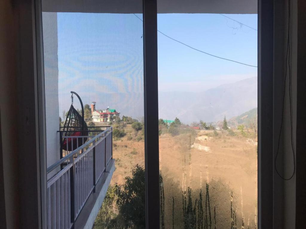 Icebergs Mussoorie - A Boutique Stay And 24 Hrs Roof Top Cafe Kültér fotó