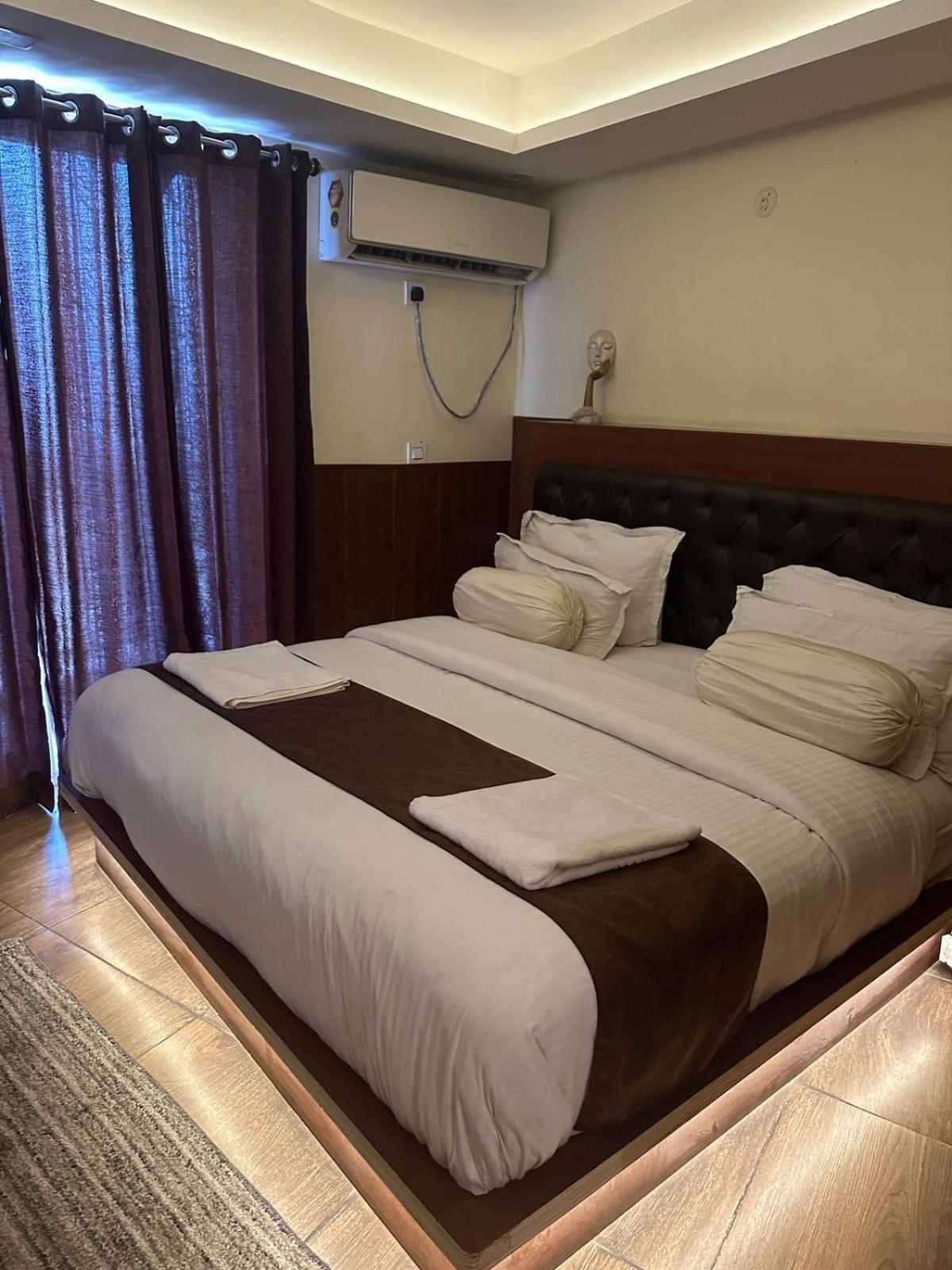 Icebergs Mussoorie - A Boutique Stay And 24 Hrs Roof Top Cafe Kültér fotó